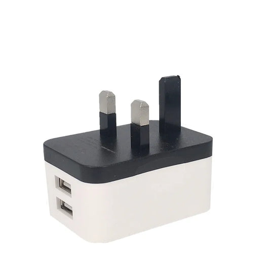 PowerGlobe – Adaptador Universal para Viajes Internacionales con 2 Puertos USB