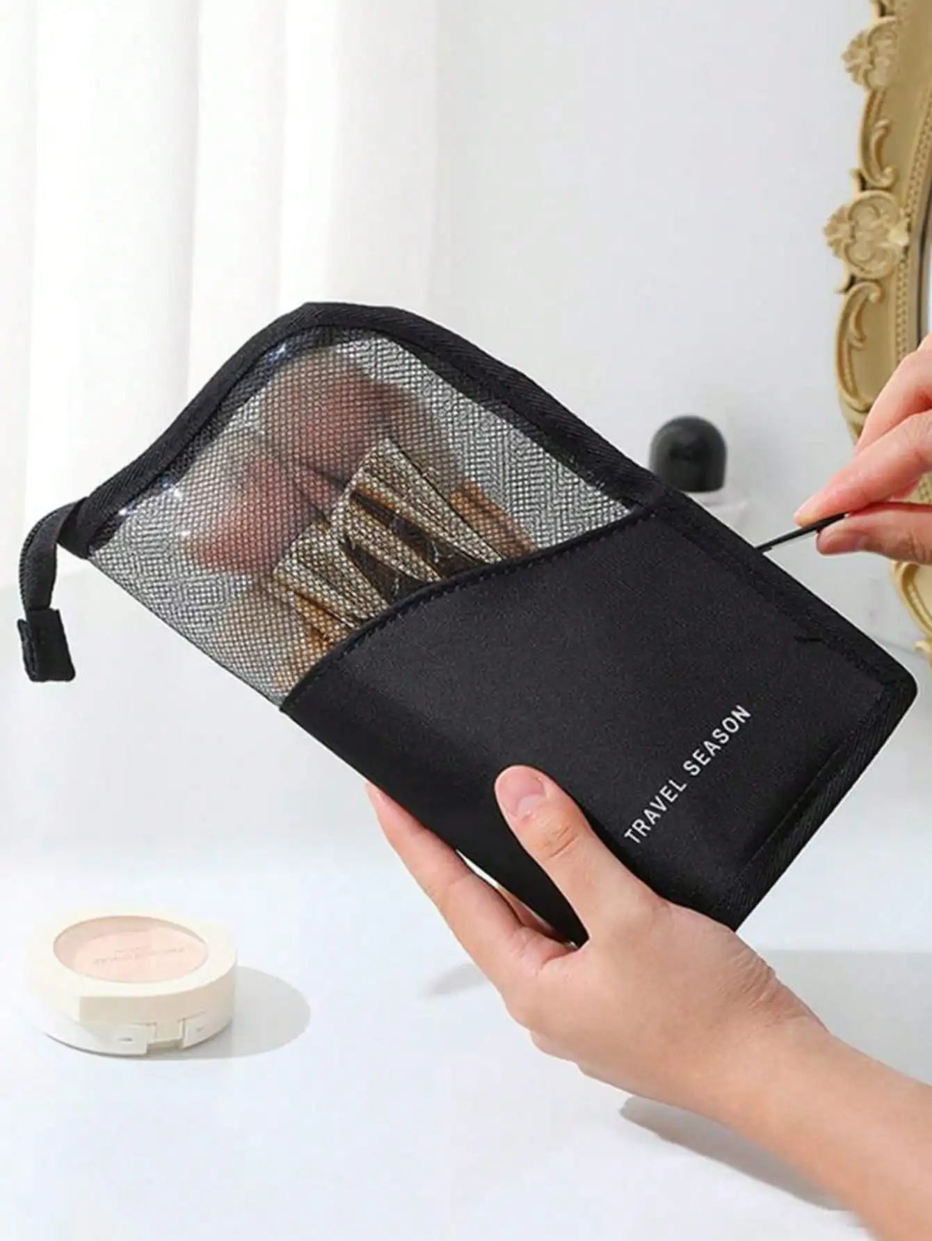 CosmoGo – Travel Makeup Bag