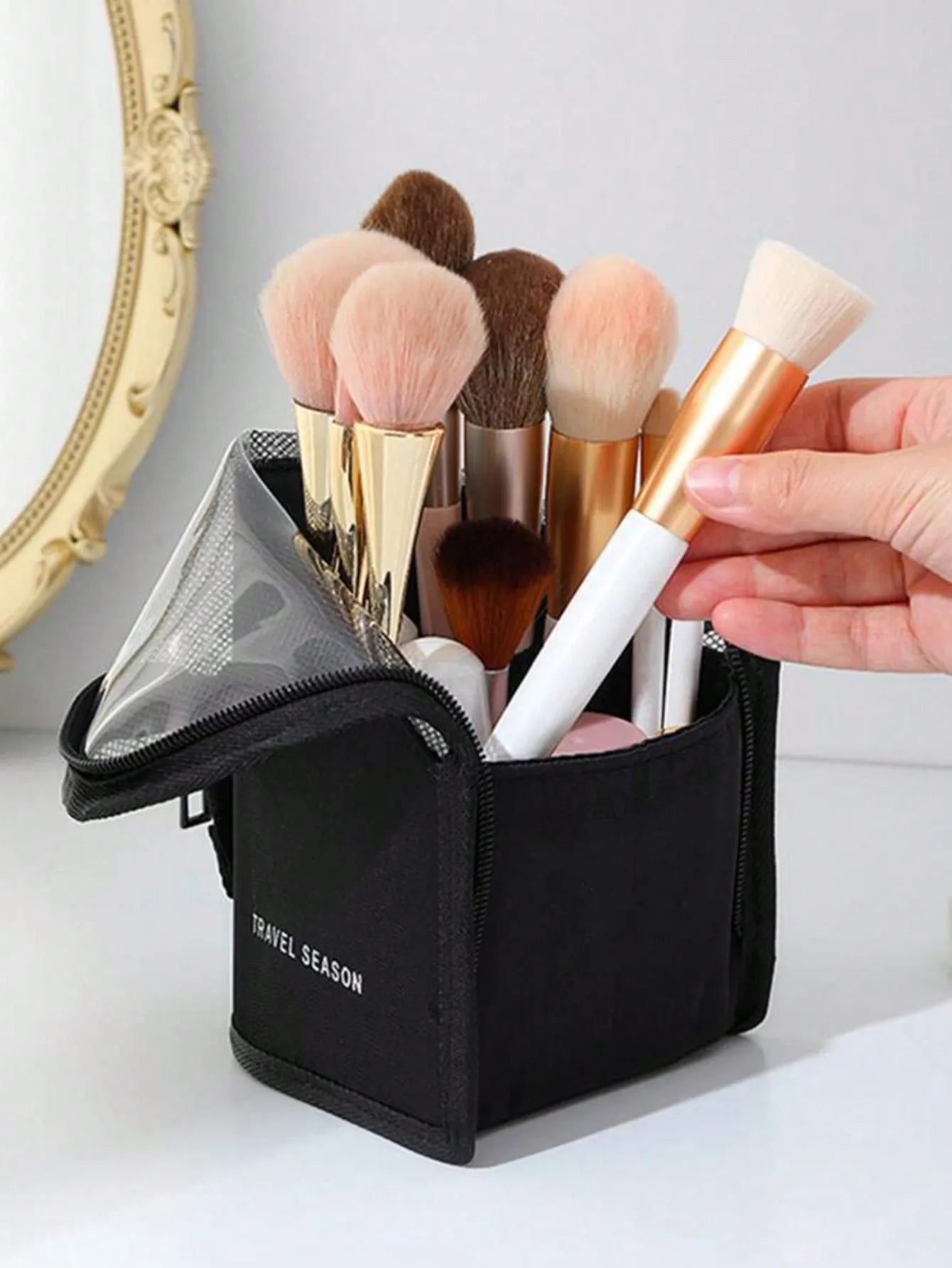 CosmoGo – Travel Makeup Bag