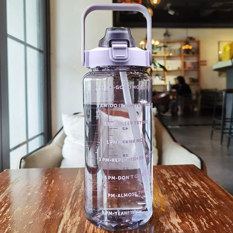 AquaVoyage – Botella Portátil con pajita