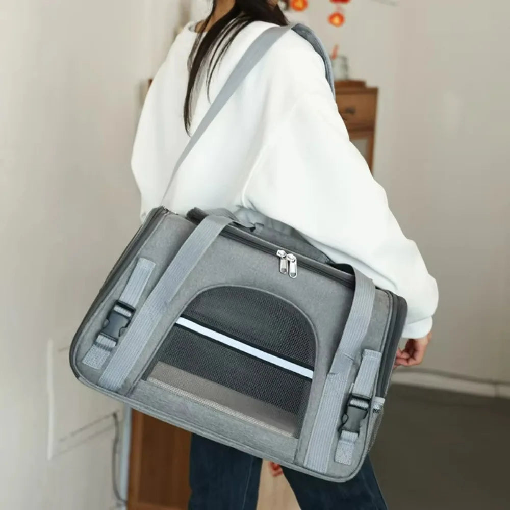 AeroComfort Pet – Transportín de Viaje Antisofoco con Cojín Acolchado